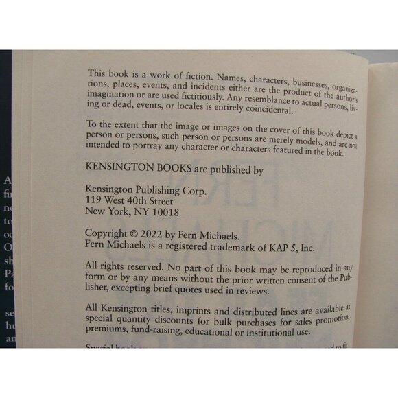 Fern Michaels Fear Thy Neighbor Book Riveting Novel Suspense Hardcover Hardback - Picture 8 of 12